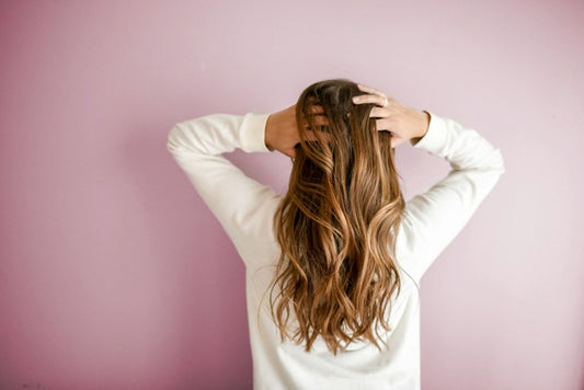 Dermaroller Cheveux : Ça Marche Vraiment Pour la Repousse ?
