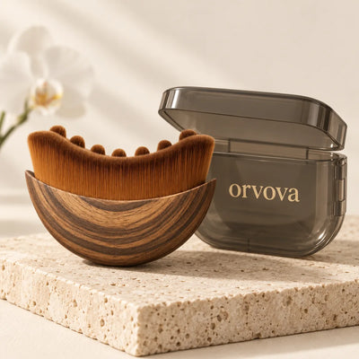 Brosse faciale lymphatique ORVOVA en bois et son étui